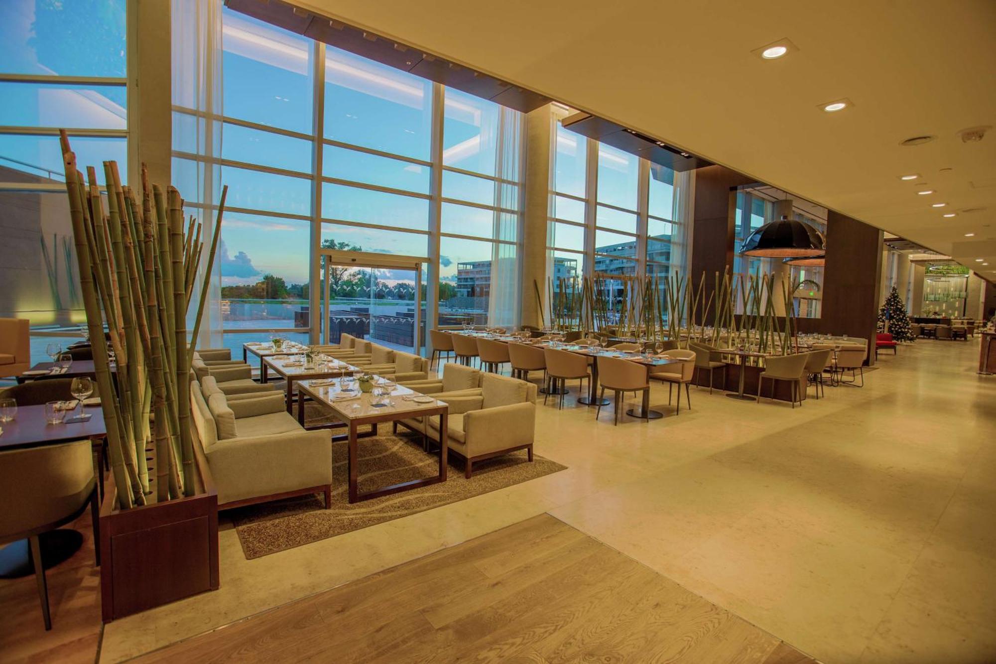Hilton Pilar Hotel Pilar  Eksteriør billede