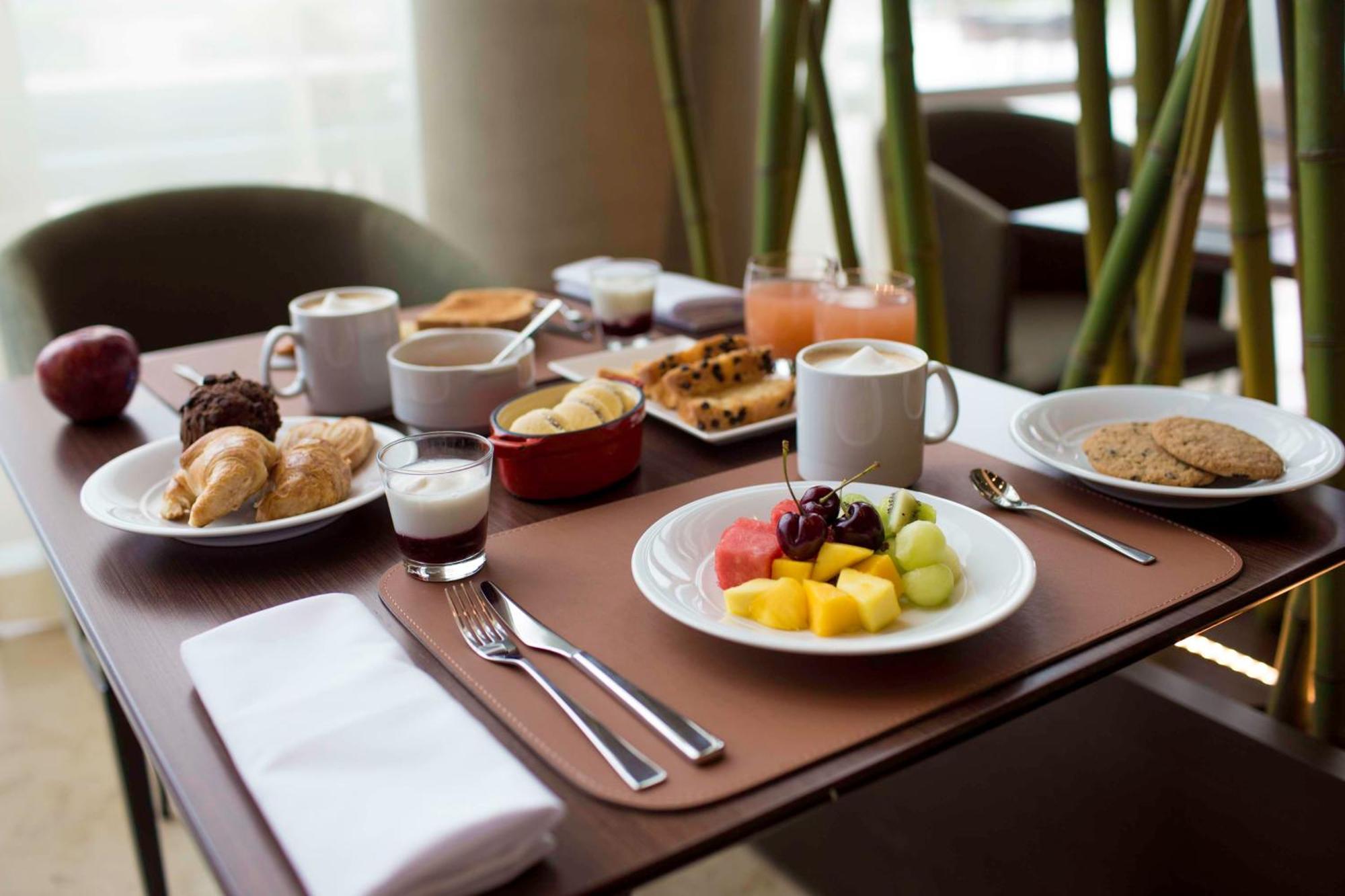 Hilton Pilar Hotel Pilar  Eksteriør billede